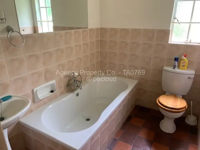 Townhouse/Cluster to Rent in Borrowdale Brooke, Harare