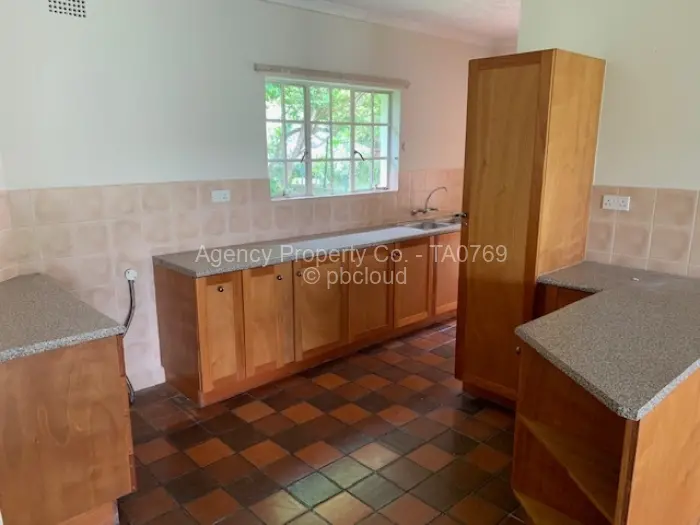 Townhouse/Cluster to Rent in Borrowdale Brooke, Harare