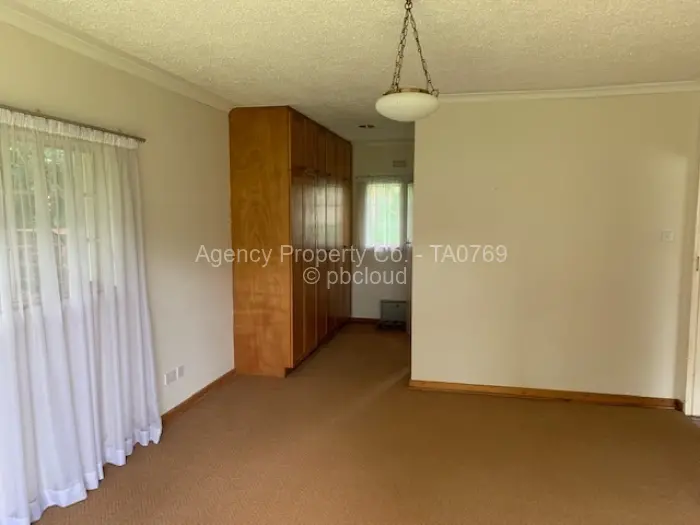 Townhouse/Cluster to Rent in Borrowdale Brooke, Harare