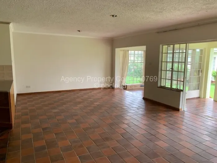 Townhouse/Cluster to Rent in Borrowdale Brooke, Harare