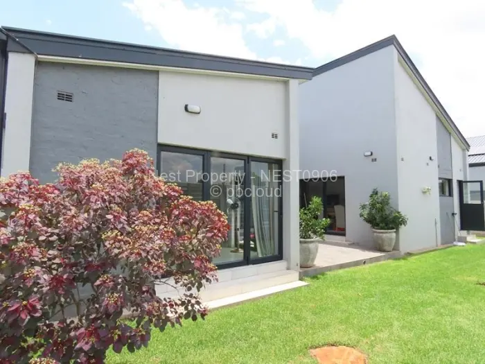Townhouse/Cluster to Rent in Greendale, Harare
