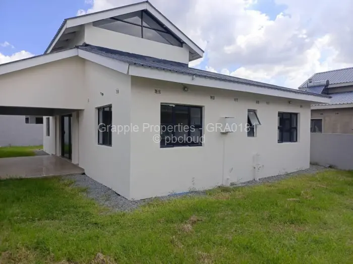 Townhouse/Cluster for Sale in Arlington, Harare