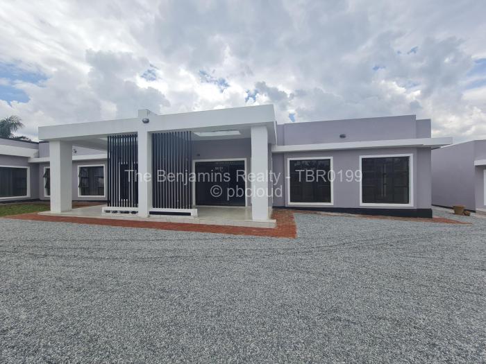 Townhouse/Cluster to Rent in The Grange, Harare