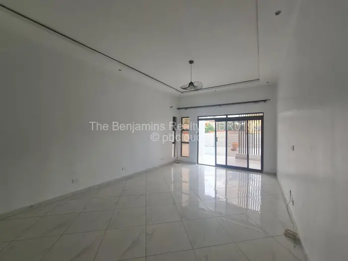 Townhouse/Cluster to Rent in The Grange, Harare