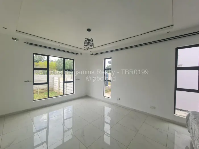 Townhouse/Cluster to Rent in The Grange, Harare