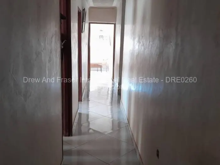 6 Bedroom House for Sale in Bordervale, Mutare