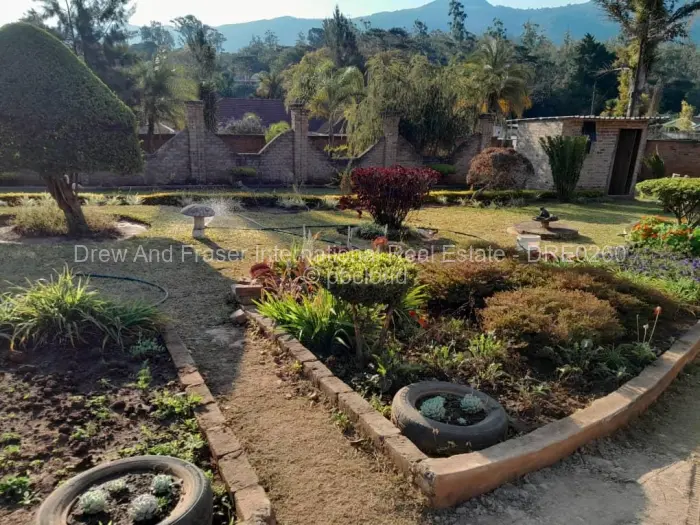 6 Bedroom House for Sale in Bordervale, Mutare