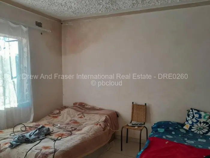 6 Bedroom House for Sale in Bordervale, Mutare