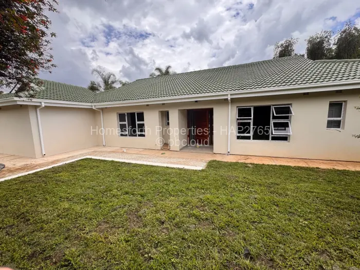 Townhouse/Cluster to Rent in Borrowdale Brooke, Harare