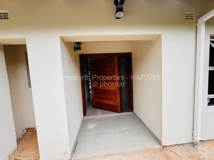 Townhouse/Cluster to Rent in Borrowdale Brooke, Harare