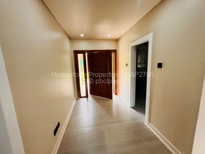 Townhouse/Cluster to Rent in Borrowdale Brooke, Harare