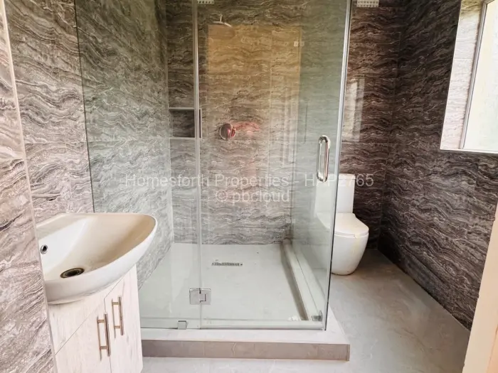 Townhouse/Cluster to Rent in Borrowdale Brooke, Harare