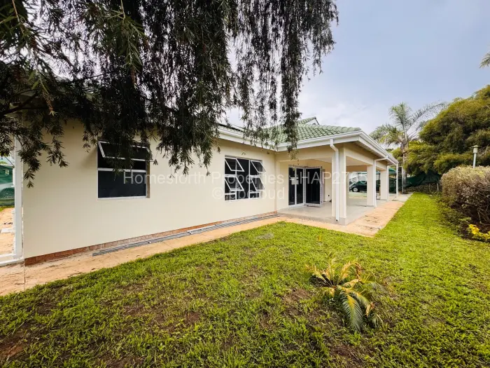 Townhouse/Cluster to Rent in Borrowdale Brooke, Harare