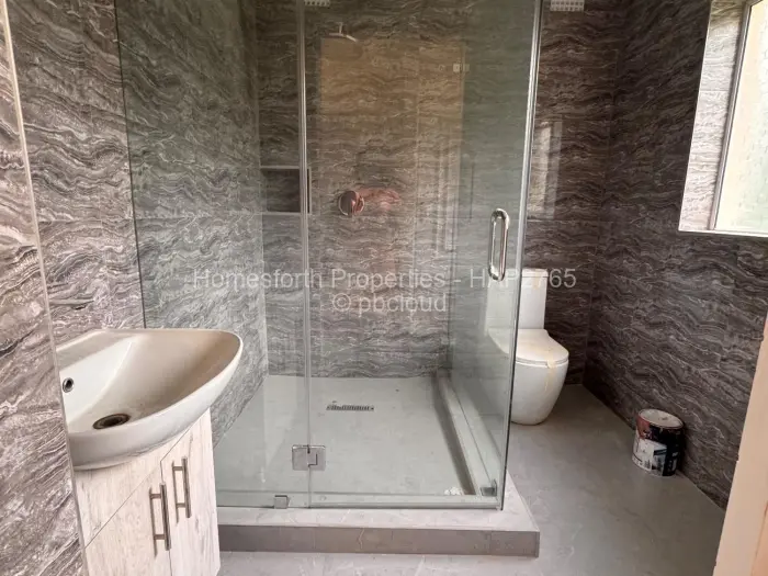 Townhouse/Cluster to Rent in Borrowdale Brooke, Harare