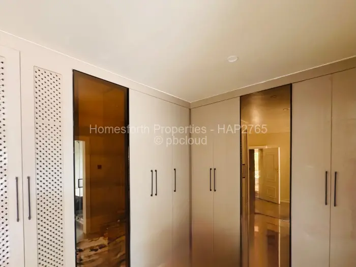 Townhouse/Cluster to Rent in Borrowdale Brooke, Harare