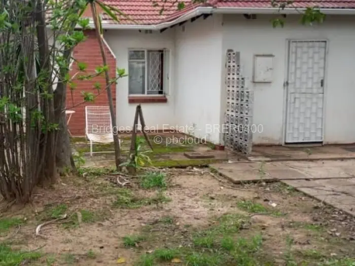3 Bedroom House to Rent in Mabelreign, Harare