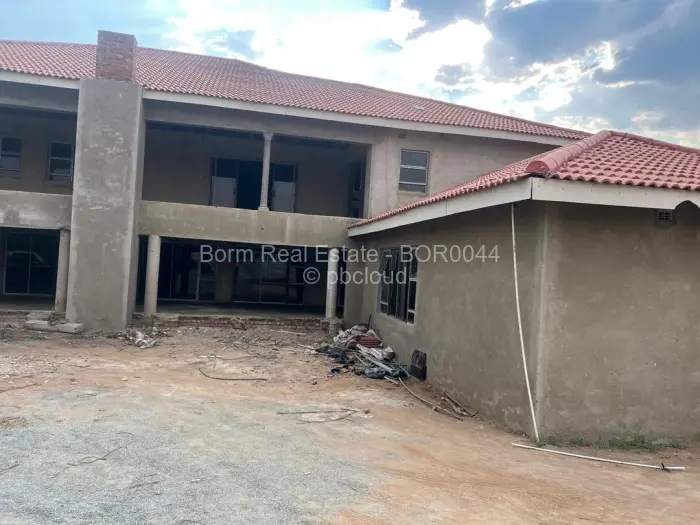 12 Bedroom House for Sale in Rydale Ridge, Harare
