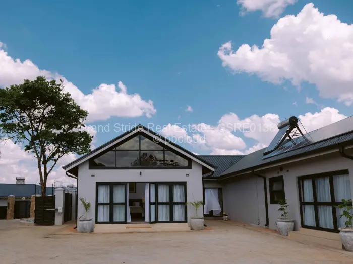 Townhouse/Cluster to Rent in Borrowdale, Harare