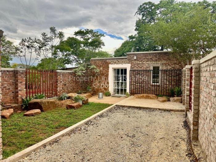 1 Bedroom Cottage/Garden Flat to Rent in Rolf Valley, Harare