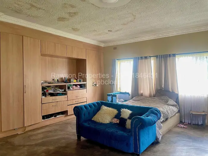 4 Bedroom House for Sale in Umwinsidale, Harare