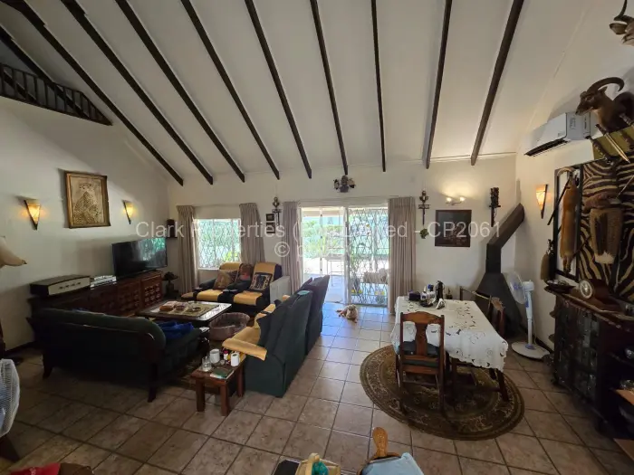 3 Bedroom House for Sale in Lake Chivero, Lake Chivero