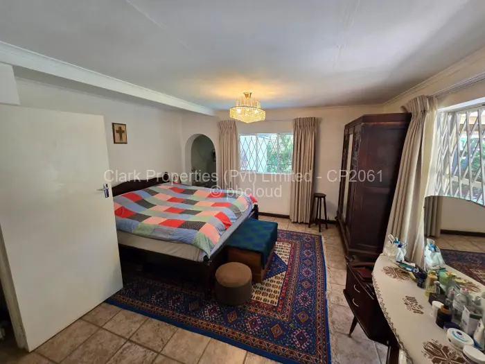 3 Bedroom House for Sale in Lake Chivero, Lake Chivero