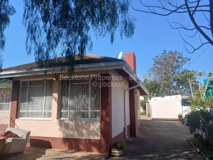 3 Bedroom House for Sale in Paddonhurst, Bulawayo