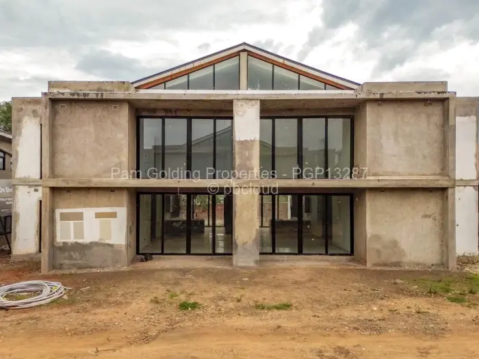 Townhouse/Cluster for Sale in Strathaven, Harare