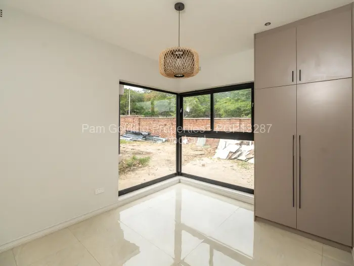 Townhouse/Cluster for Sale in Strathaven, Harare