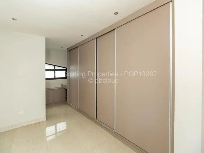 Townhouse/Cluster for Sale in Strathaven, Harare