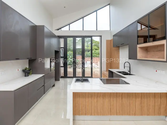 Townhouse/Cluster for Sale in Strathaven, Harare