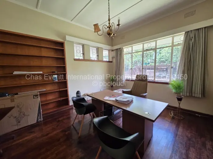 5 Bedroom House for Sale in Suburbs, Bulawayo