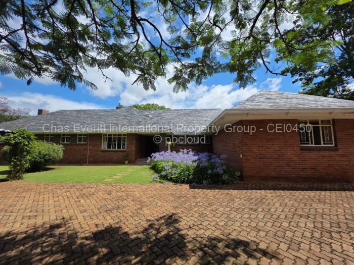 5 Bedroom House for Sale in Suburbs, Bulawayo