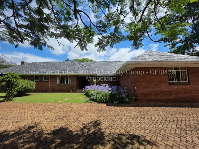 5 Bedroom House for Sale in Suburbs, Bulawayo