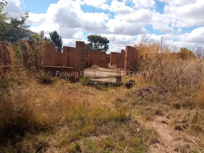 6 Bedroom House for Sale in Hogerty Hill, Harare