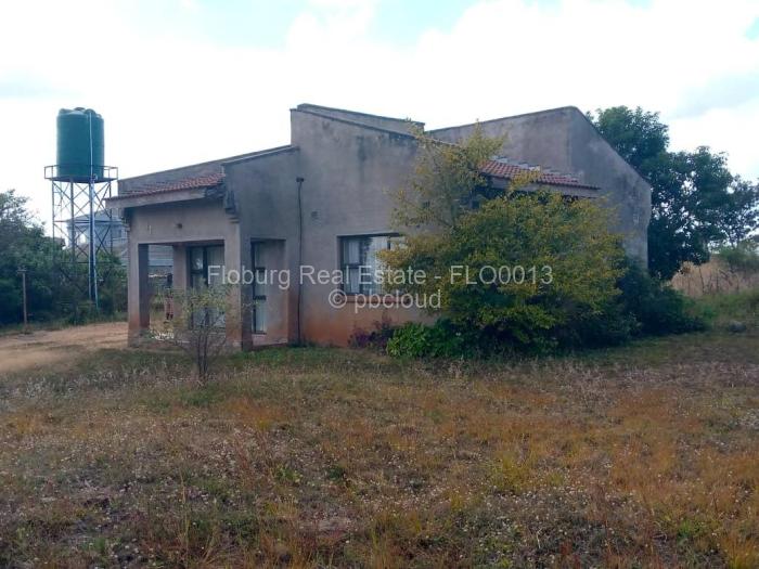 6 Bedroom House for Sale in Hogerty Hill, Harare