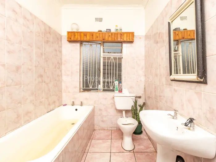 3 Bedroom House for Sale in Zimre Park, Harare