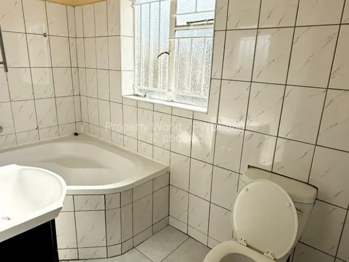 2 Bedroom Cottage/Garden Flat to Rent in Hatfield, Harare