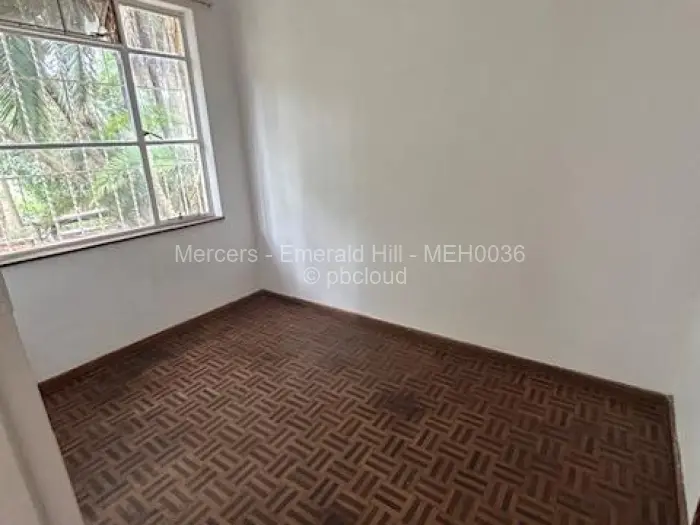 5 Bedroom House to Rent in Mandara