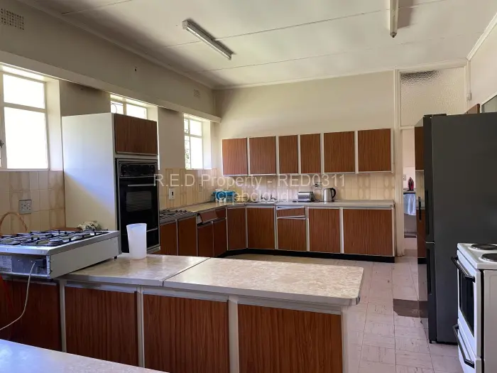 5 Bedroom House for Sale in Suburbs, Bulawayo