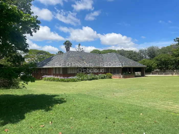 5 Bedroom House for Sale in Suburbs, Bulawayo