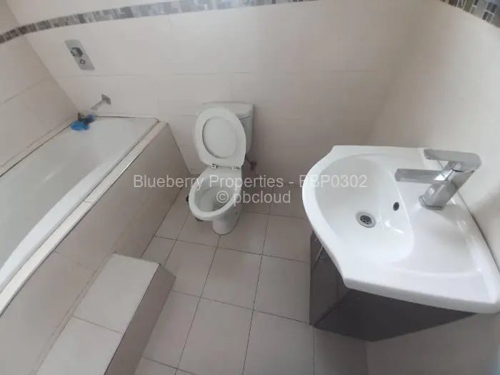 3 Bedroom House to Rent in Damofalls, Damofalls