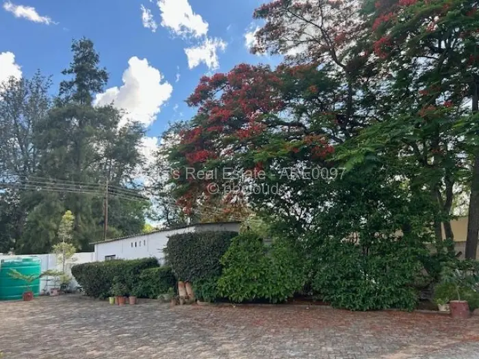 3 Bedroom House for Sale in Hillside Byo, Bulawayo