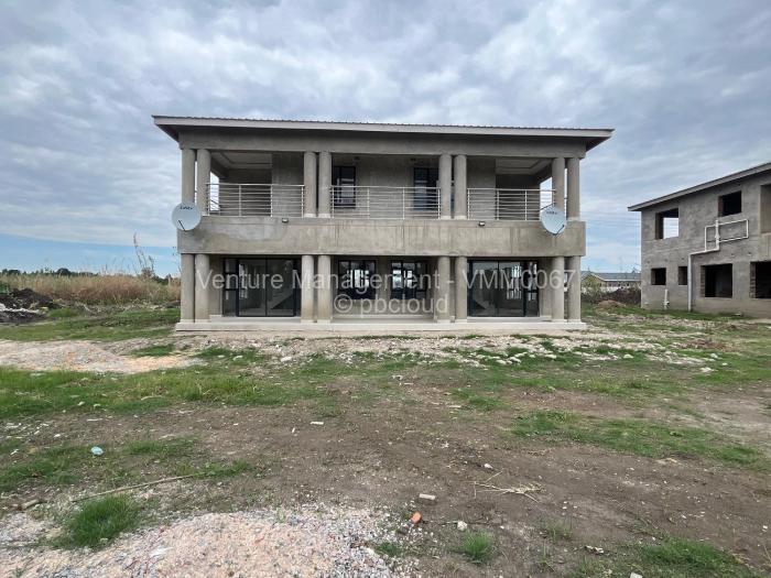 Townhouse/Cluster for Sale in Greendale, Harare