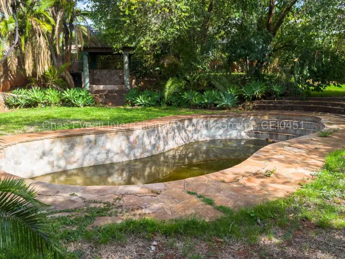 5 Bedroom House for Sale in Chisipite, Harare