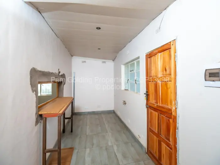 5 Bedroom House for Sale in Eastlea, Harare