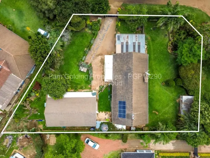 5 Bedroom House for Sale in Eastlea, Harare