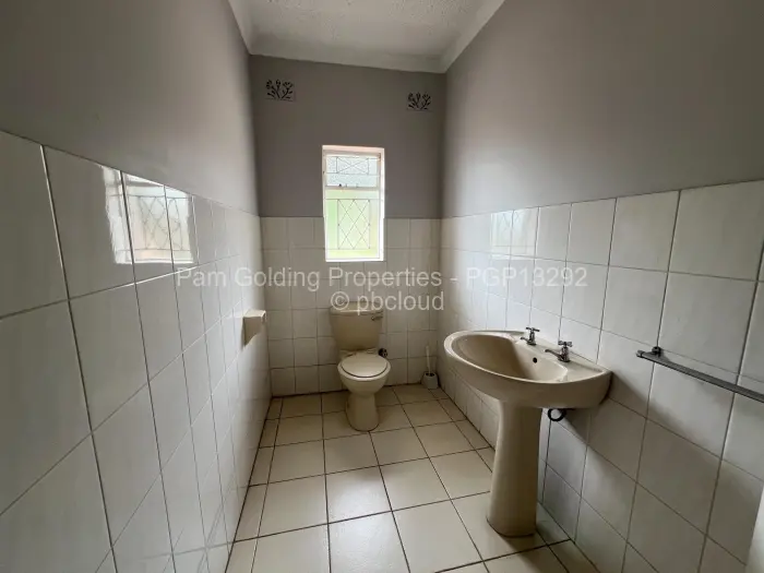 4 Bedroom House to Rent in Greendale