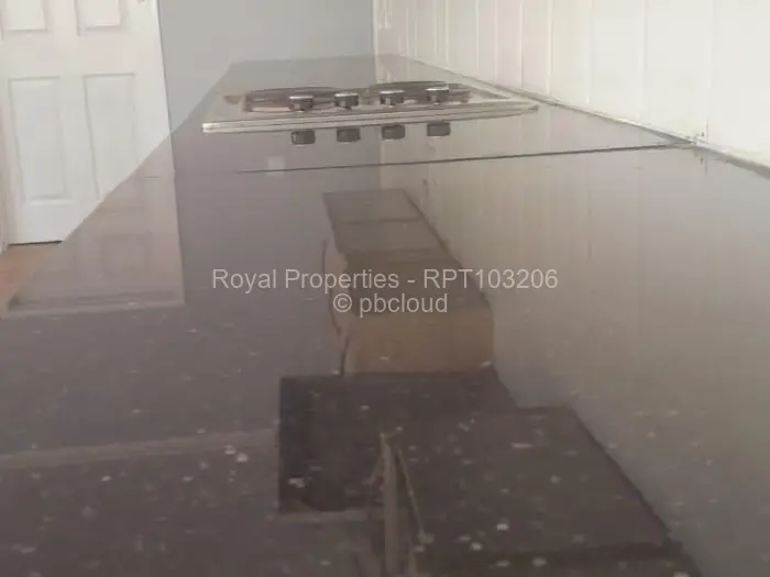 5 Bedroom House to Rent in Helensvale, Harare