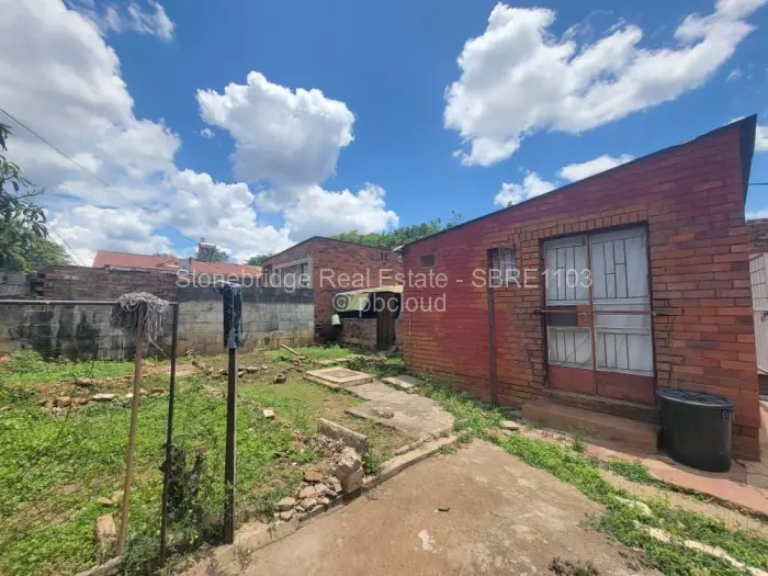 4 Bedroom House for Sale in Paddonhurst, Bulawayo